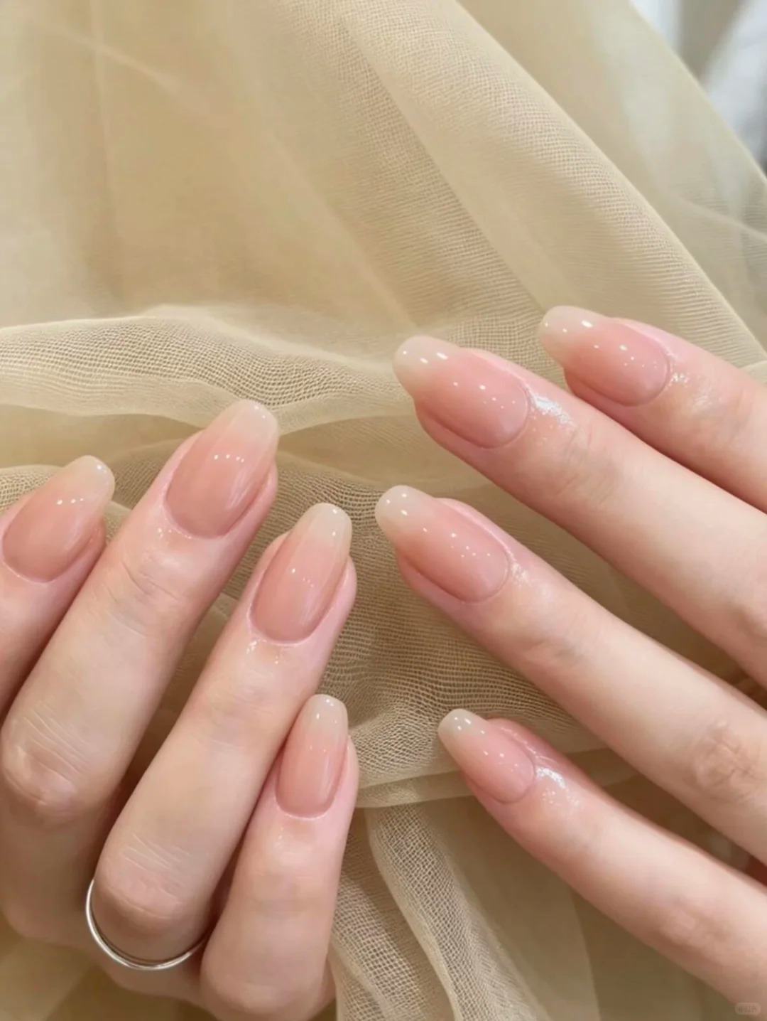 Sheer Glazed Nude — The Foundational Oval Look