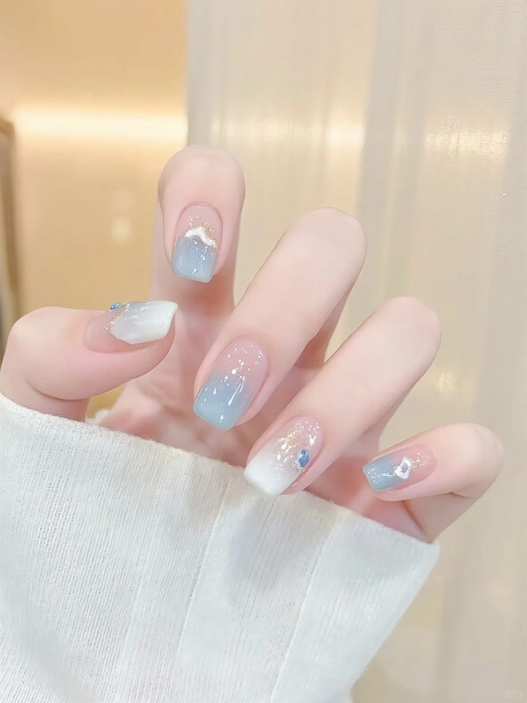 Baby Blue Pastel – The Lightest Summer Look